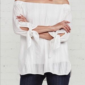 Bailey 44 Yarrow,  off the shoulder top, size small, NWT.
